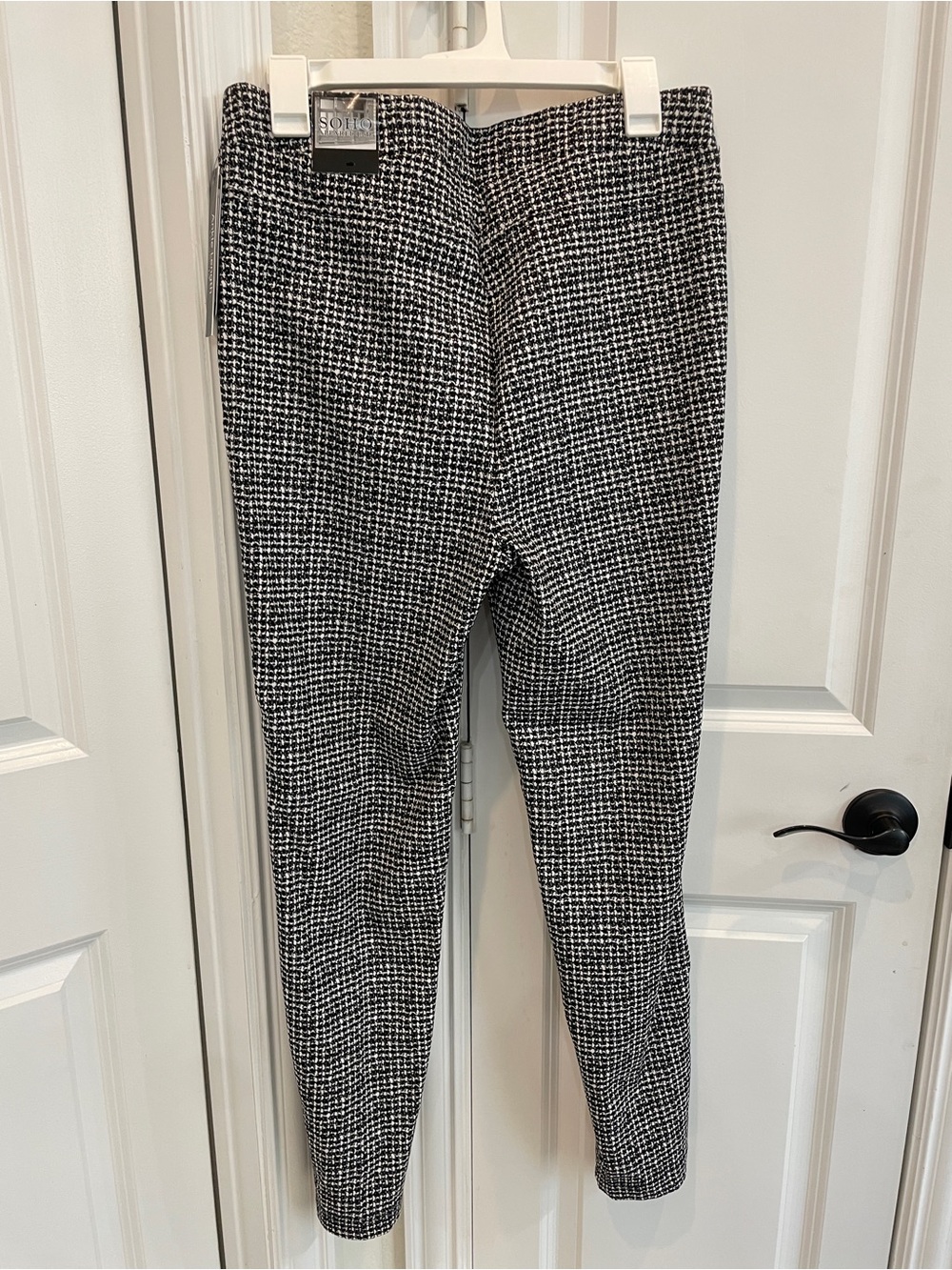 Soho Apparel Black & White Houndstooth Cropped Pants - Picture 2 of 5